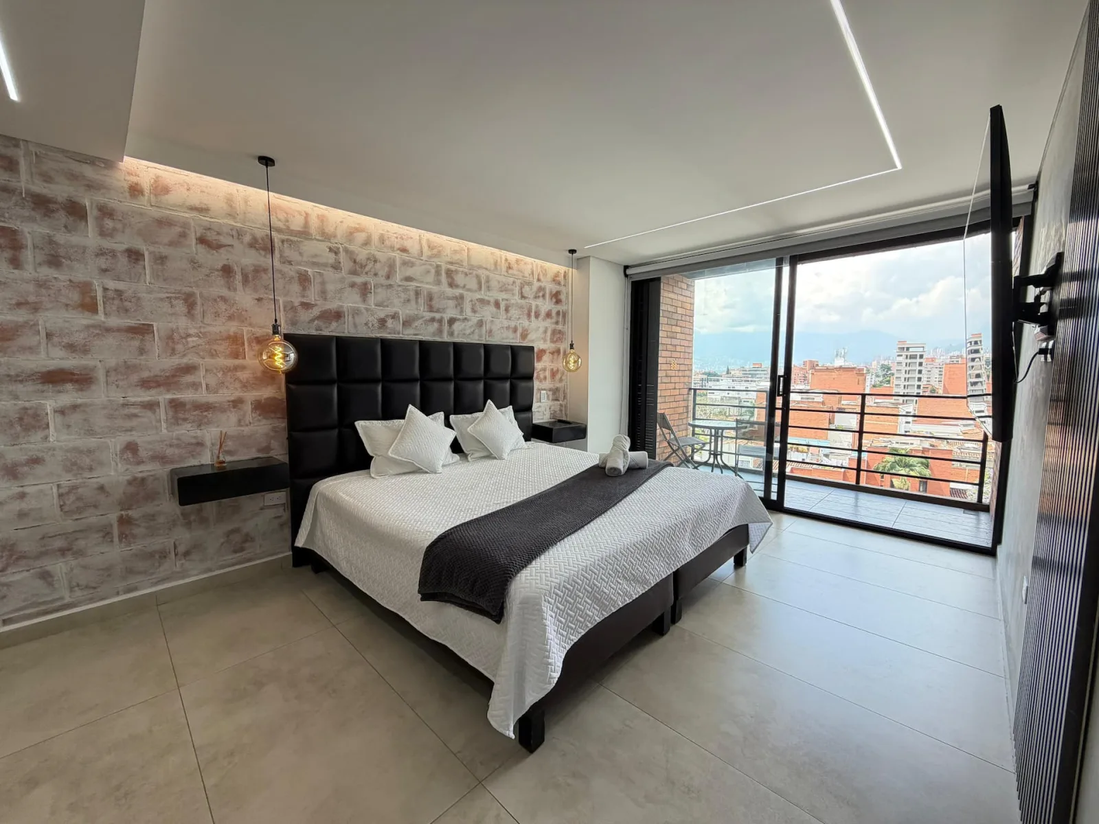Loft 16
