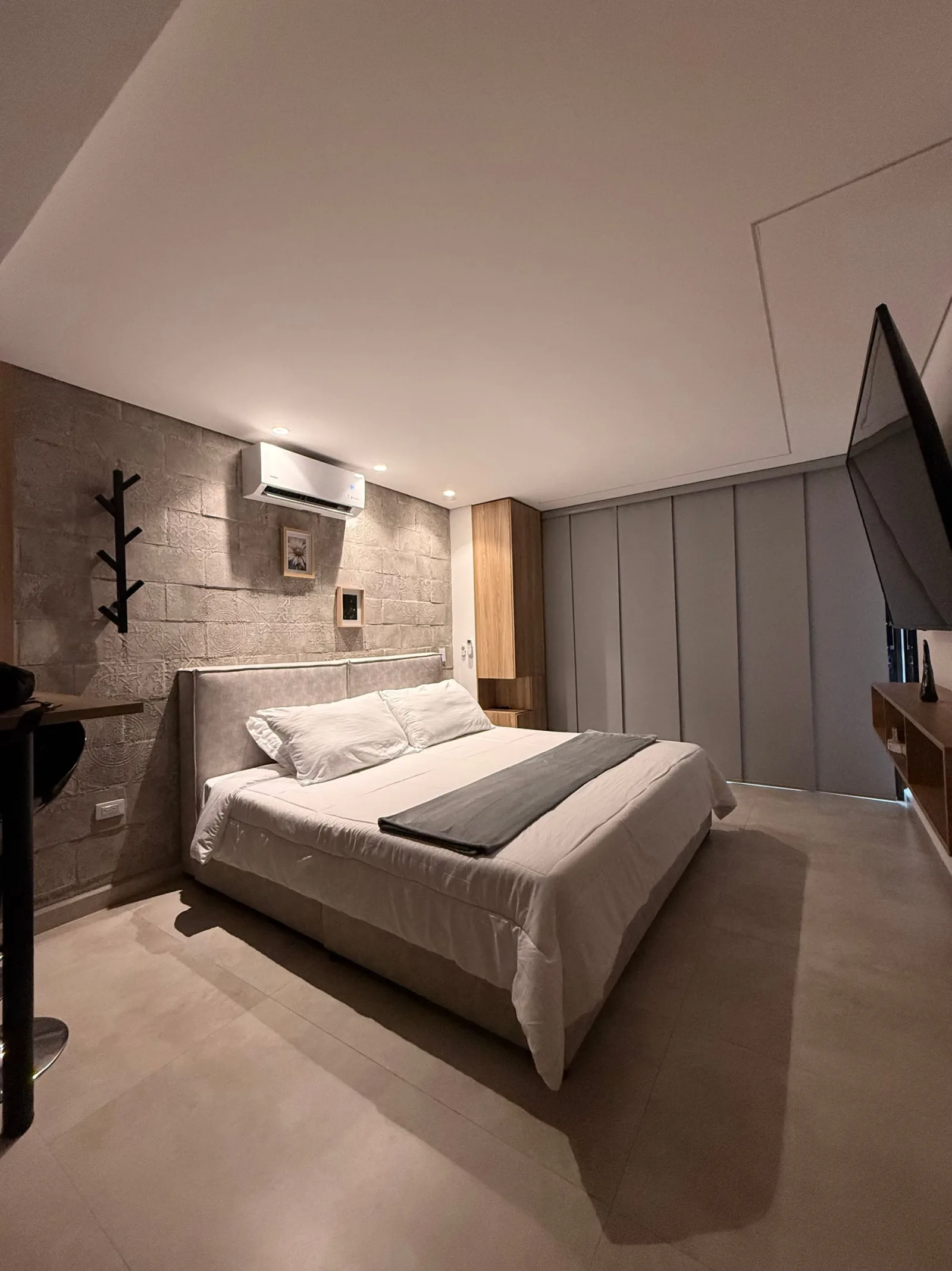 Loft 2